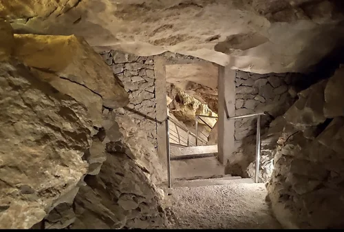 Cova de Can Marçà
